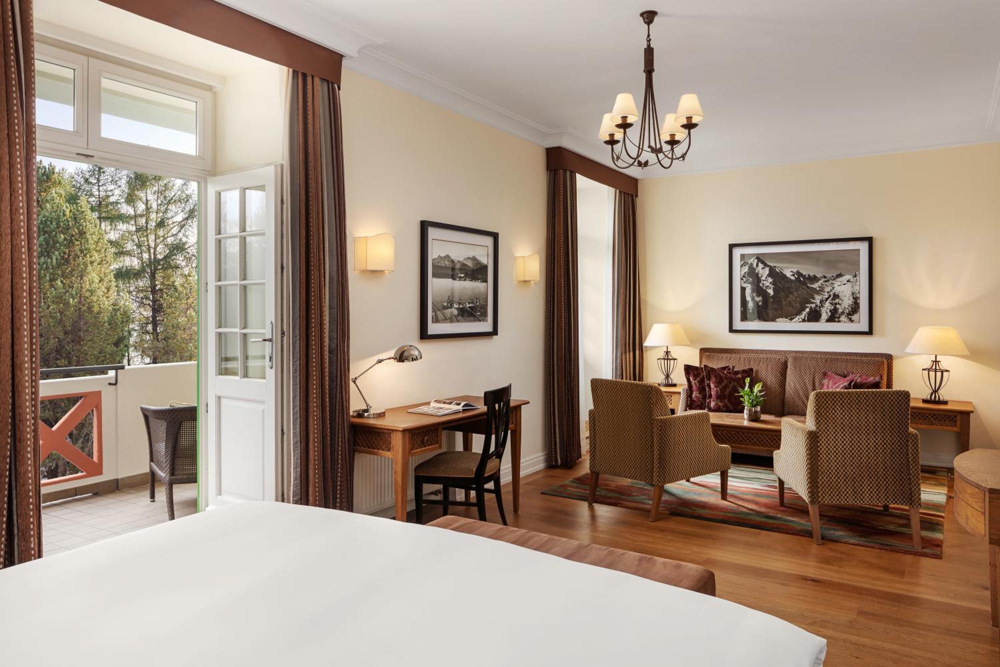 그랜드 호텔 켐핀스키 하이크 타트라스 Štrbské Pleso 외부 사진 A suite at the hotel