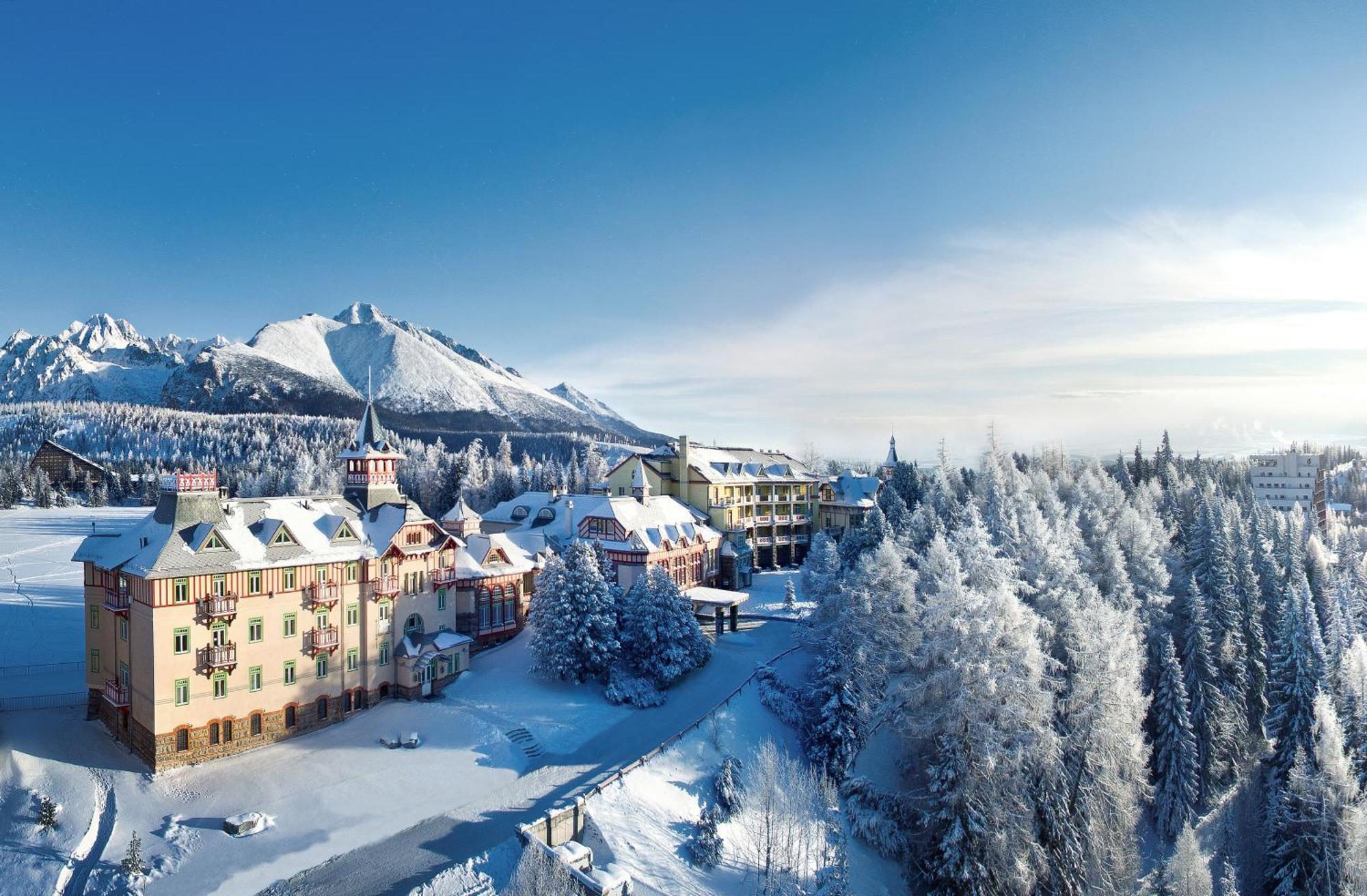 그랜드 호텔 켐핀스키 하이크 타트라스 Štrbské Pleso 외부 사진 The resort in 2016